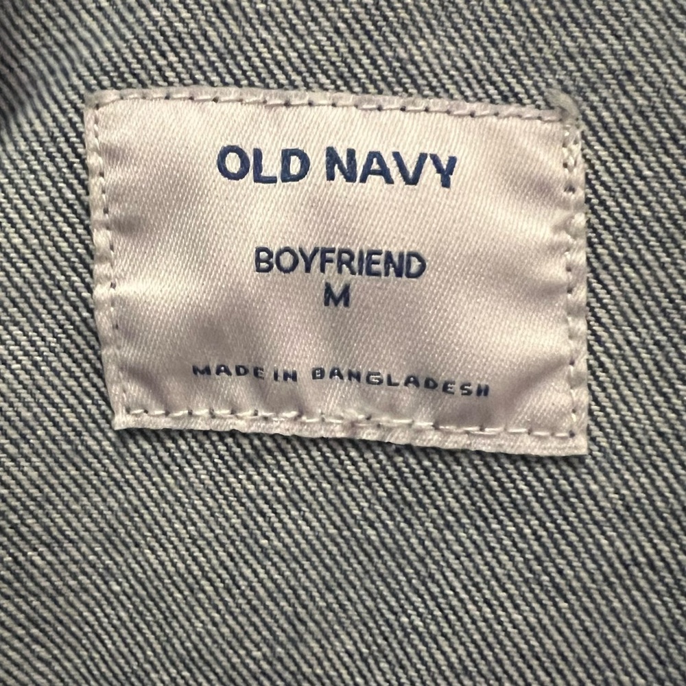 Old Navy Boyfriend Trucker Denim Jacket - Picture 5 of 13